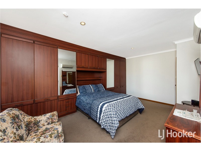 10 Anderson Way, Thornlie WA 6108