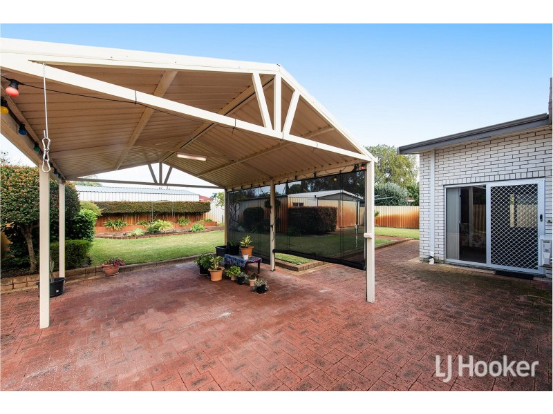 10 Anderson Way, Thornlie WA 6108