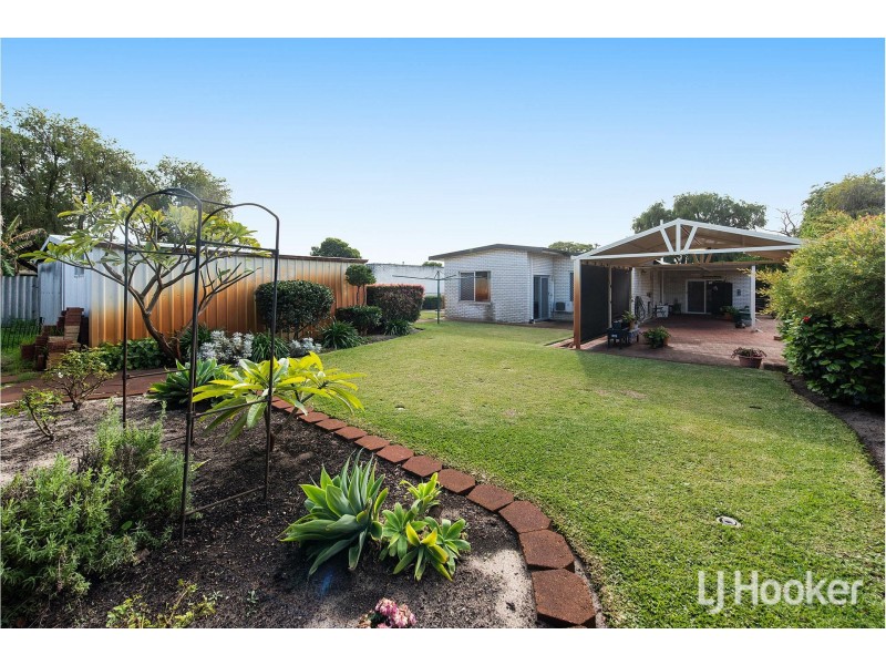10 Anderson Way, Thornlie WA 6108