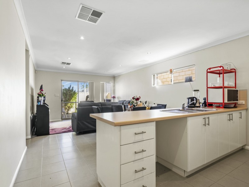 7/57 Bert Street, Gosnells WA 6110