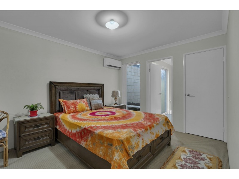 28B Lyrebird Way, Thornlie WA 6108