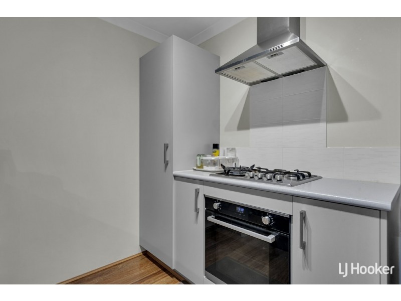 28C Lyrebird Way, Thornlie WA 6108