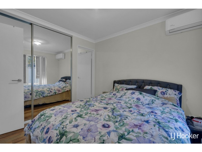 28C Lyrebird Way, Thornlie WA 6108