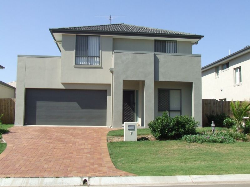 7 Somerset Drive, Carseldine QLD 4034