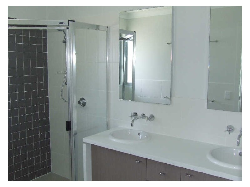 7 Somerset Drive, Carseldine QLD 4034