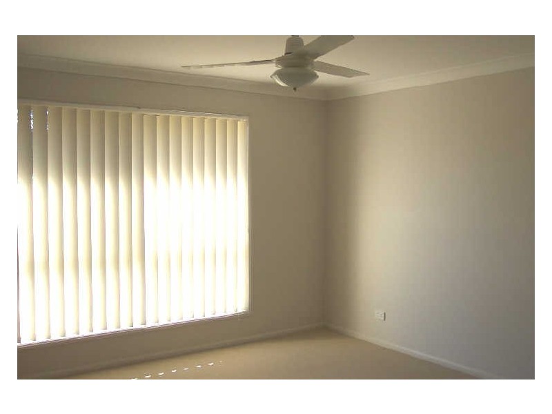 8 Mercury Parade, North Lakes QLD 4509