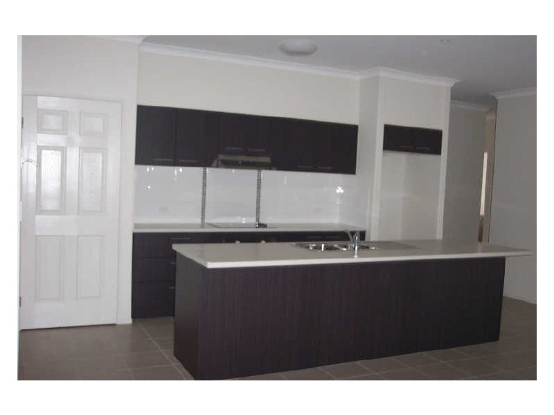 North Lakes QLD 4509