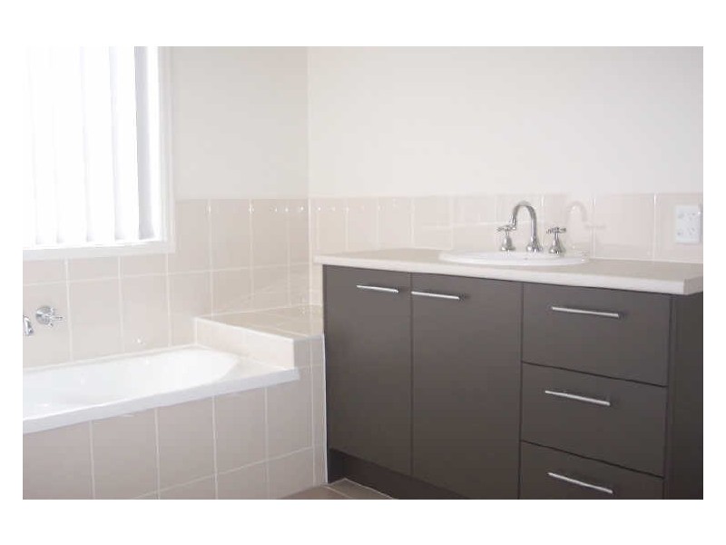 North Lakes QLD 4509