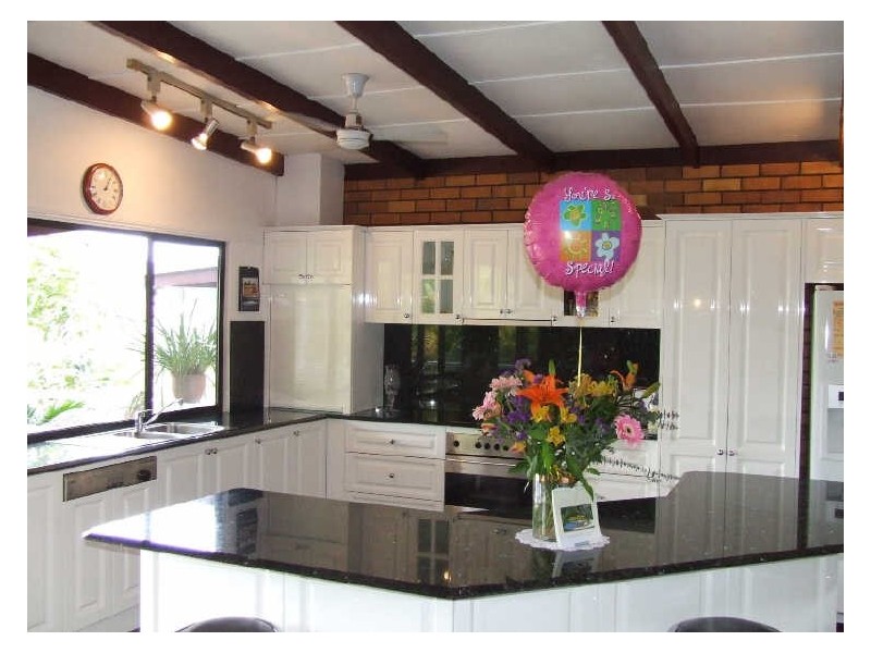 Arana Hills QLD 4054