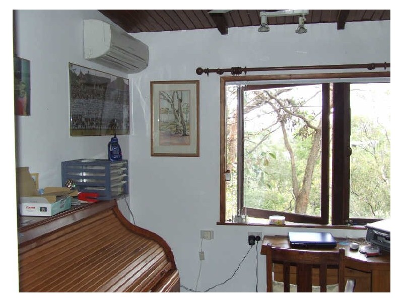 Arana Hills QLD 4054