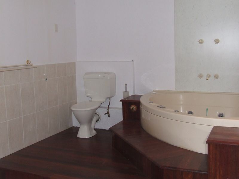 Arana Hills QLD 4054