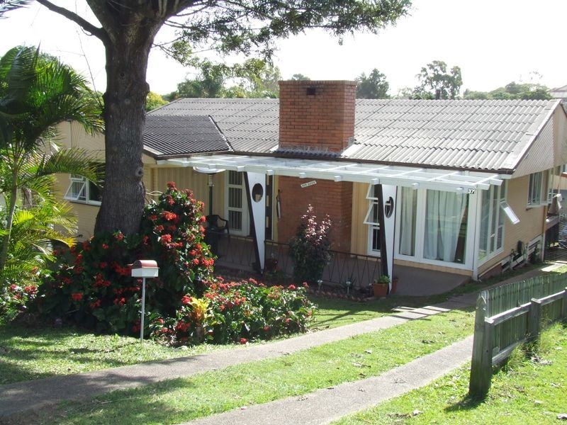 37 Newhaven Street, Everton Park QLD 4053