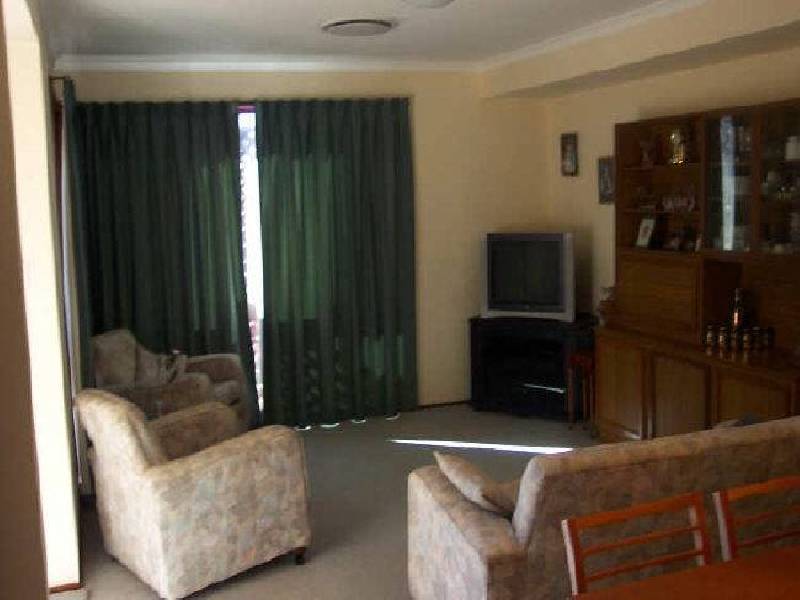 28 Sinatra Crescent, Mcdowall QLD 4053