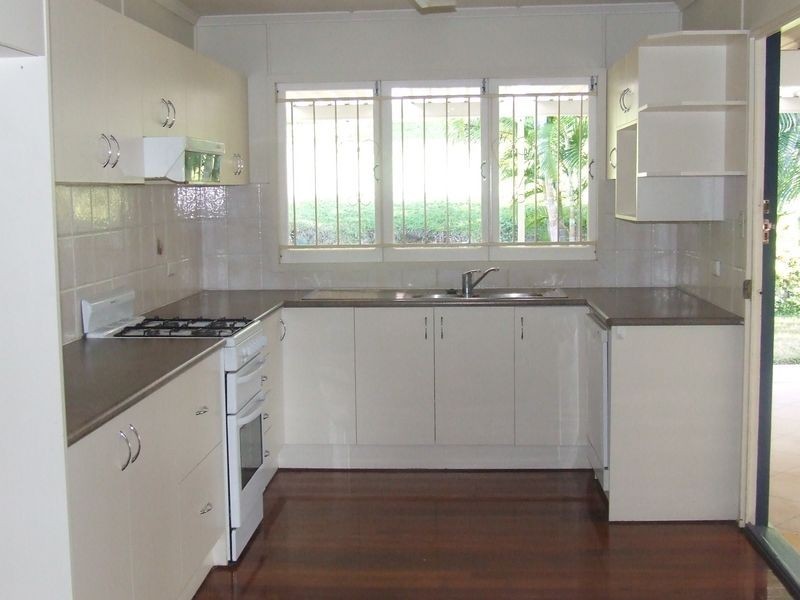 56 Falkirk Street, Stafford Heights QLD 4053