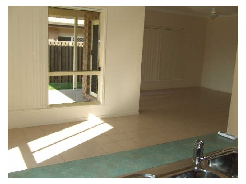 North Lakes QLD 4509