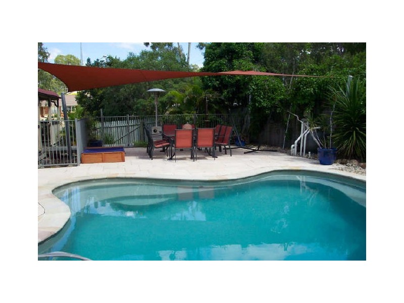 64 Blackwood Drive, Ferny Hills QLD 4055