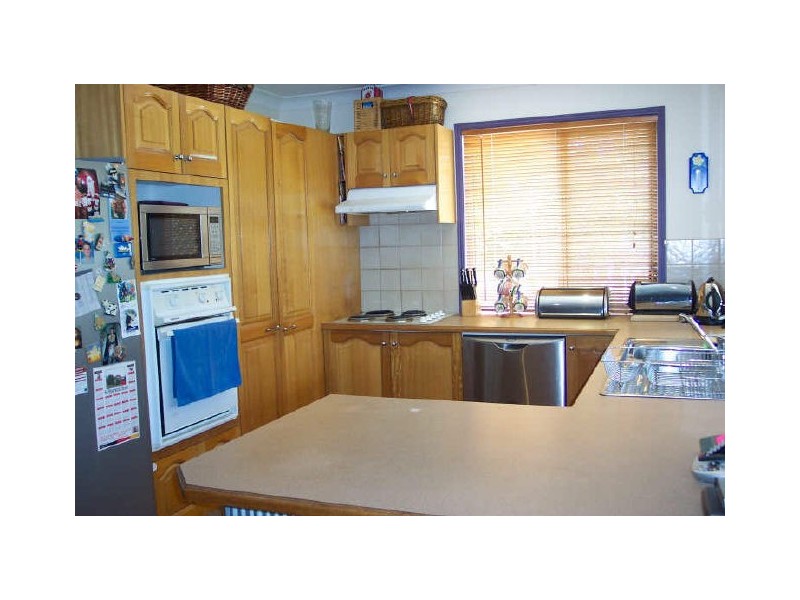 64 Blackwood Drive, Ferny Hills QLD 4055