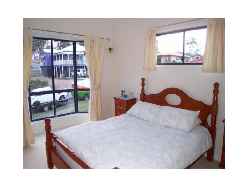 Warner QLD 4500