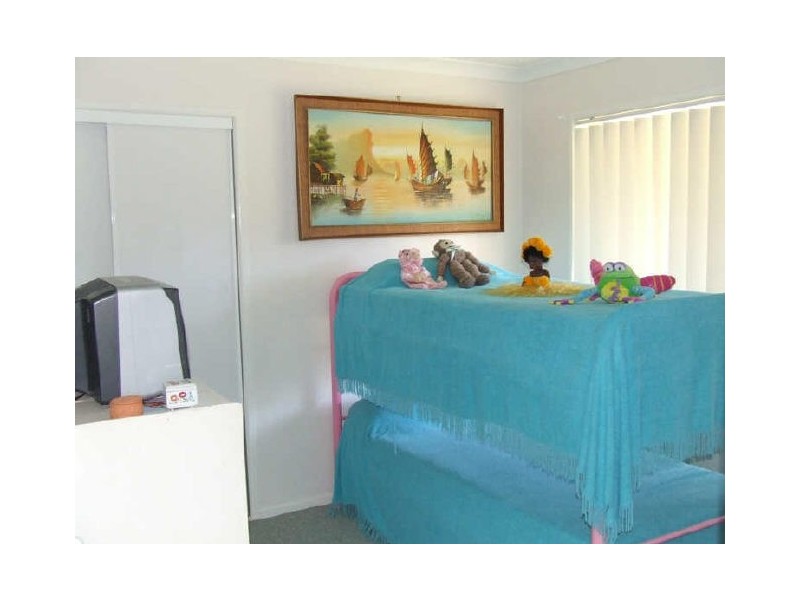 33 Hillenvale Avenue, Arana Hills QLD 4054