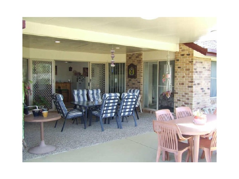 33 Hillenvale Avenue, Arana Hills QLD 4054