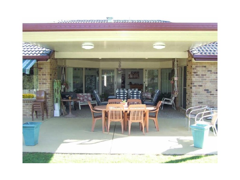 33 Hillenvale Avenue, Arana Hills QLD 4054