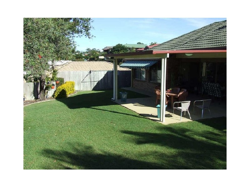 33 Hillenvale Avenue, Arana Hills QLD 4054