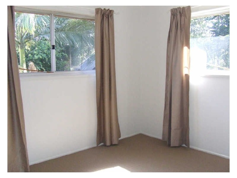 11 Caesars Road, Ferny Hills QLD 4055