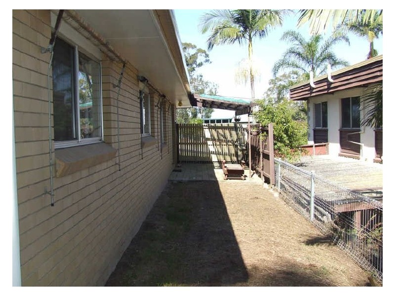 11 Caesars Road, Ferny Hills QLD 4055