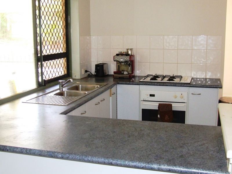 12 Kyeamba Close, Upper Kedron QLD 4055