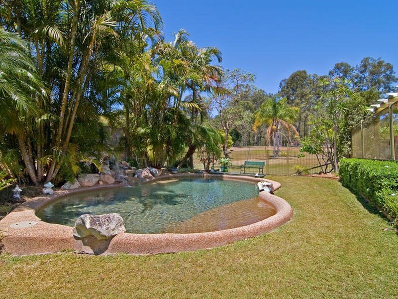 1 Pinecone Court, Bunya QLD 4055