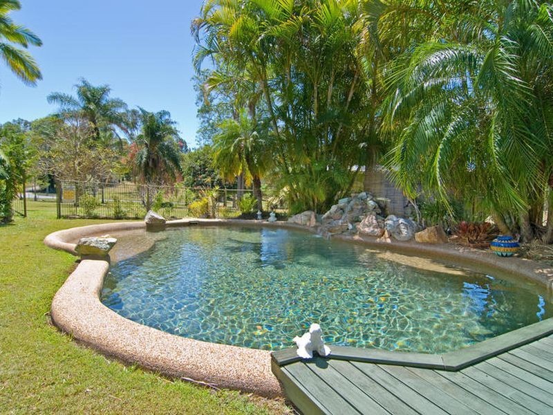 1 Pinecone Court, Bunya QLD 4055