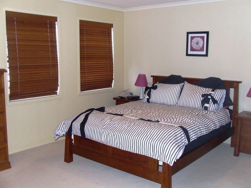 15 Van Dyke Crescent, Mcdowall QLD 4053