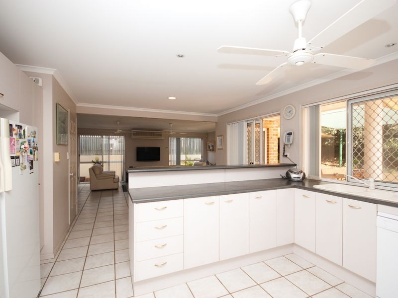 40 Redford Crescent, Mcdowall QLD 4053