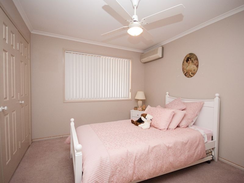 40 Redford Crescent, Mcdowall QLD 4053