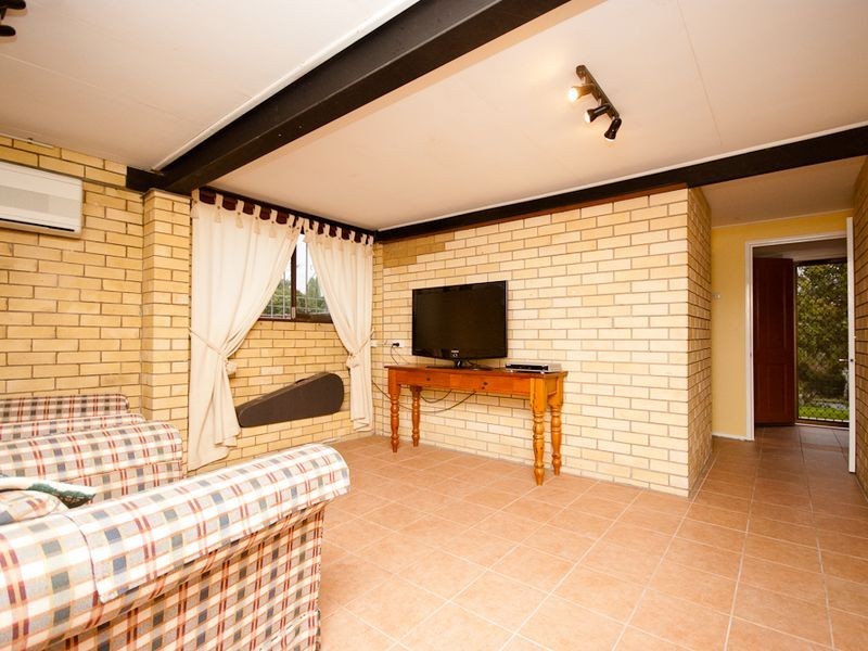 7 Warringah, Everton Park QLD 4053