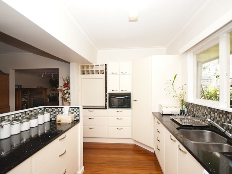 99 Adelaide Street East, Clayfield QLD 4011