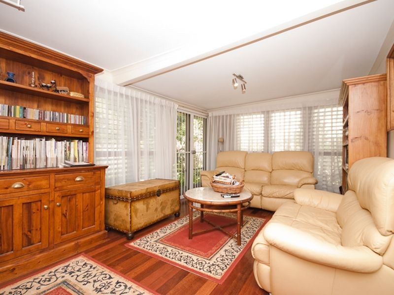 99 Adelaide Street East, Clayfield QLD 4011