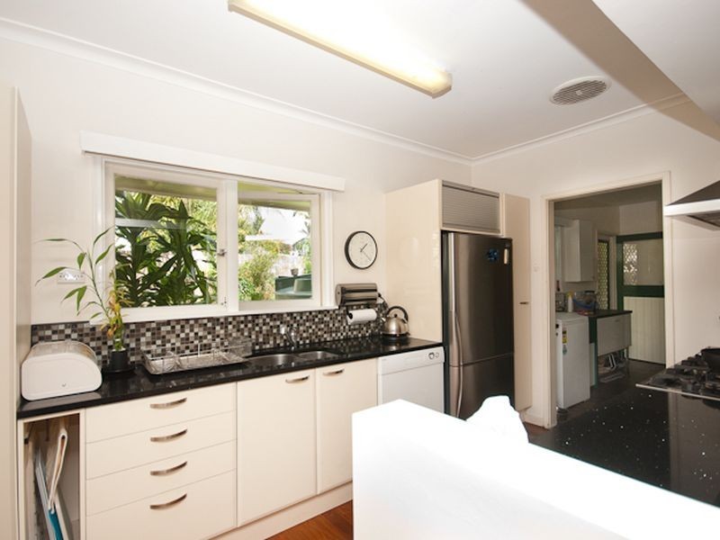 99 Adelaide Street East, Clayfield QLD 4011