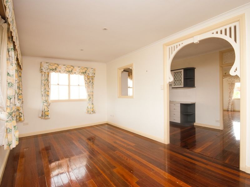 42 Garnet Street, Scarborough QLD 4020