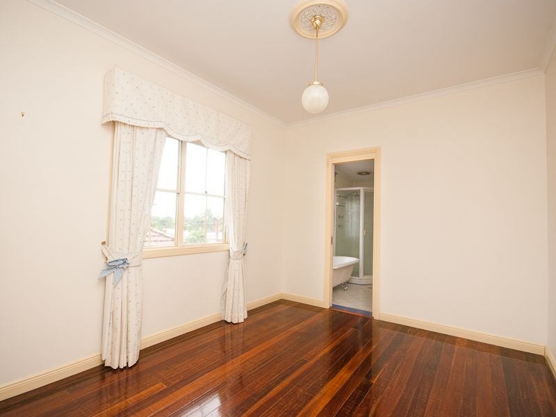 42 Garnet Street, Scarborough QLD 4020