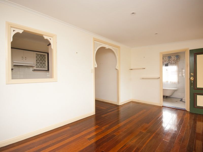 42 Garnet Street, Scarborough QLD 4020