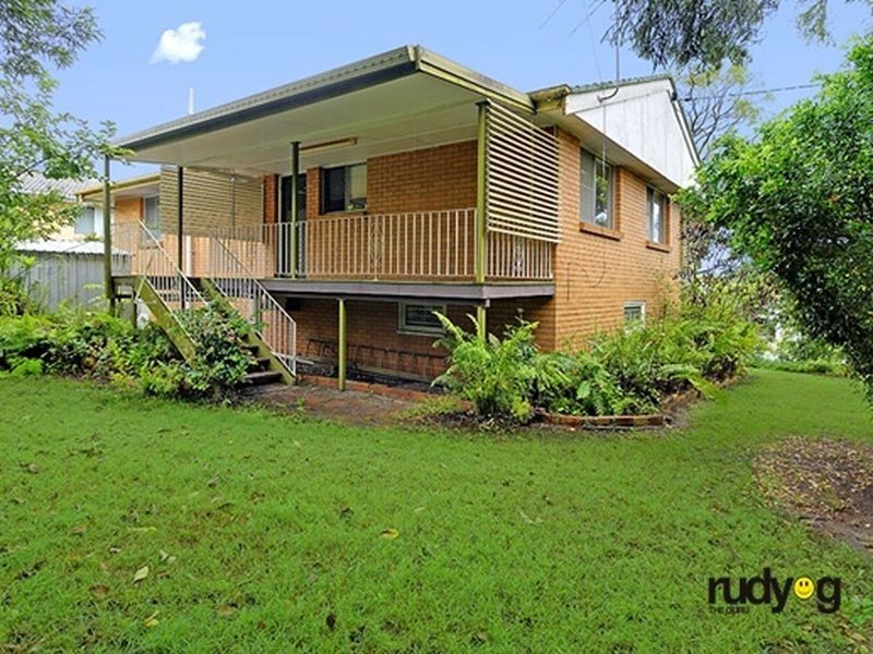 81 Niven Street, Stafford Heights QLD 4053