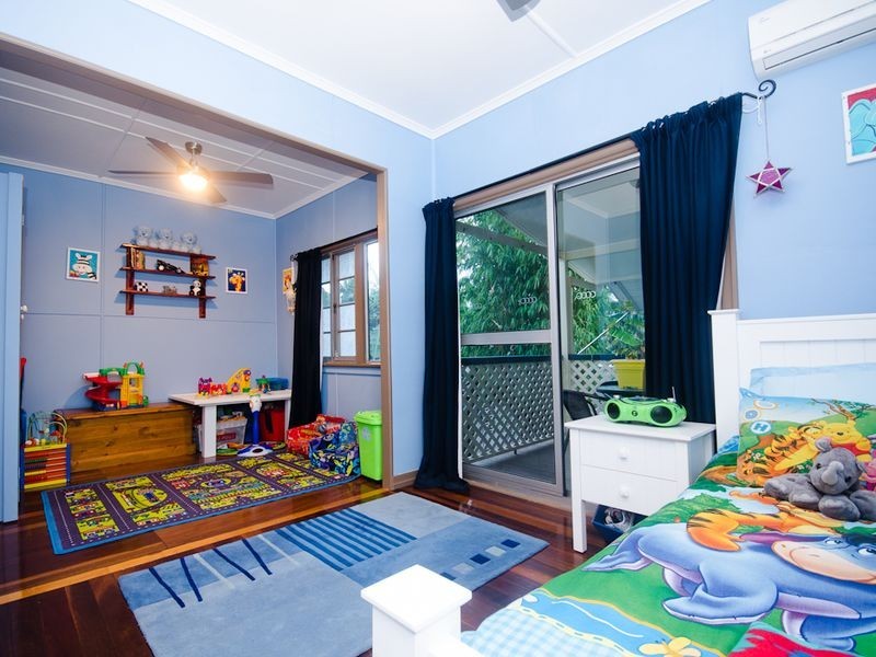 59 Burwood Road, Everton Park QLD 4053
