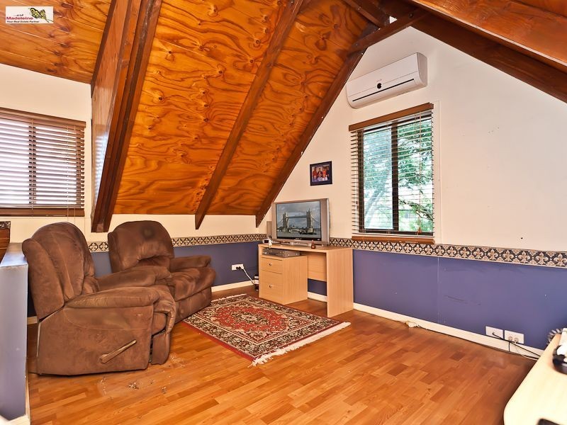 5 Poitier Street, Mcdowall QLD 4053