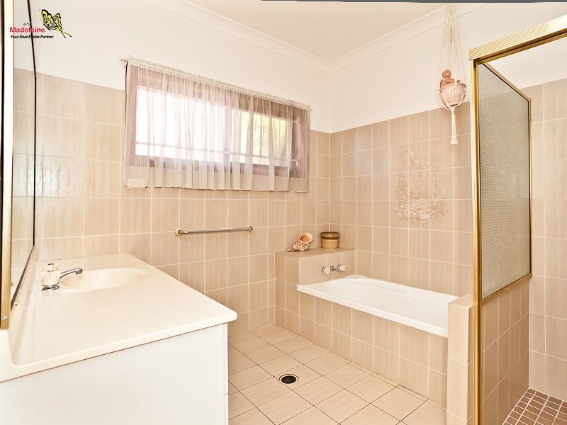 47 Parton Street, Stafford Heights QLD 4053