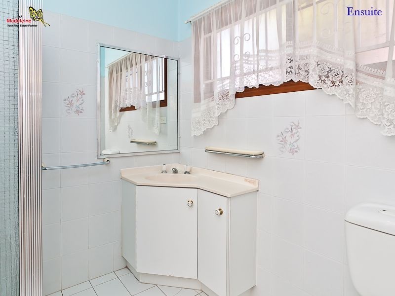 47 Parton Street, Stafford Heights QLD 4053