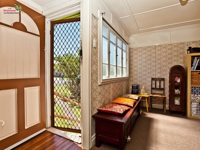 8 Clegg Parade, Newmarket QLD 4051