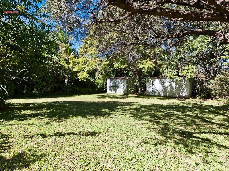 8 Clegg Parade, Newmarket QLD 4051