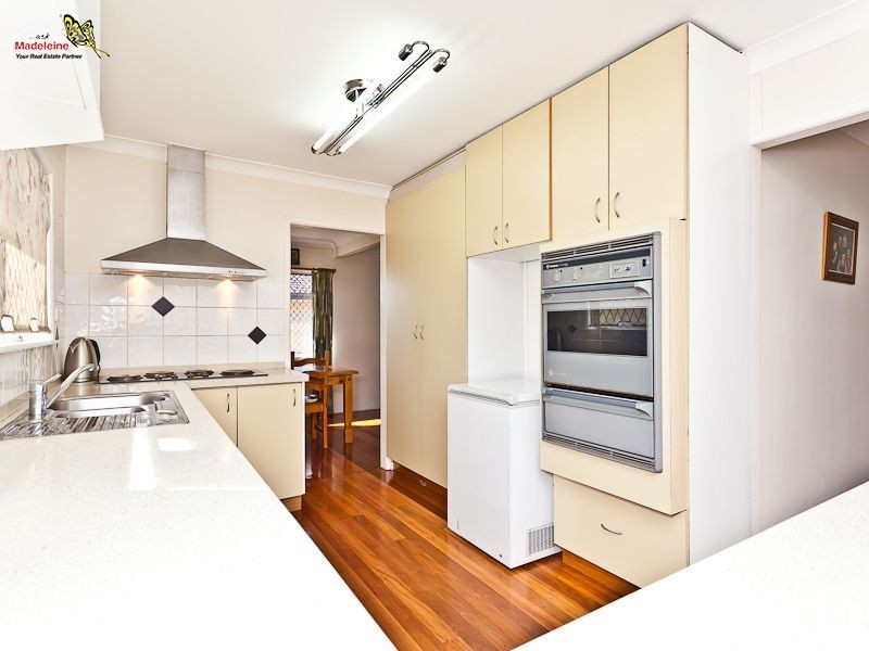 8 Gleason Street, Mcdowall QLD 4053