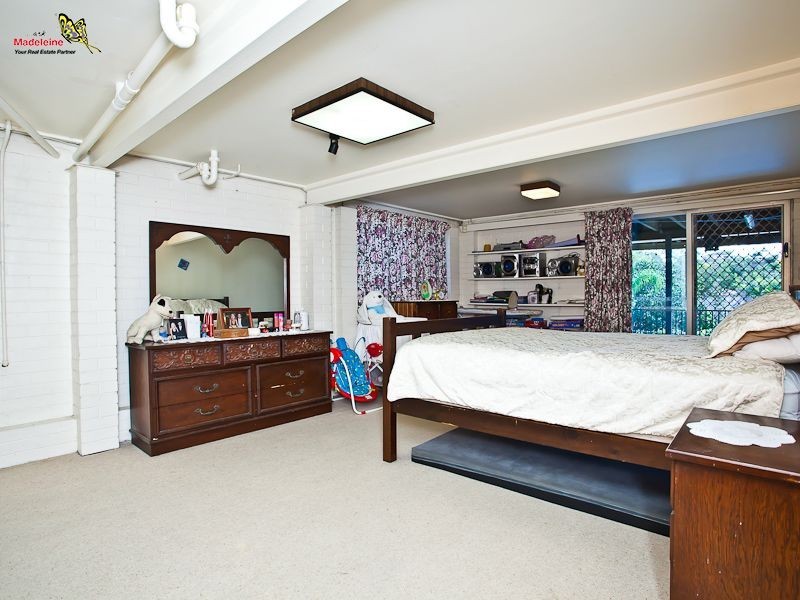 8 Gleason Street, Mcdowall QLD 4053